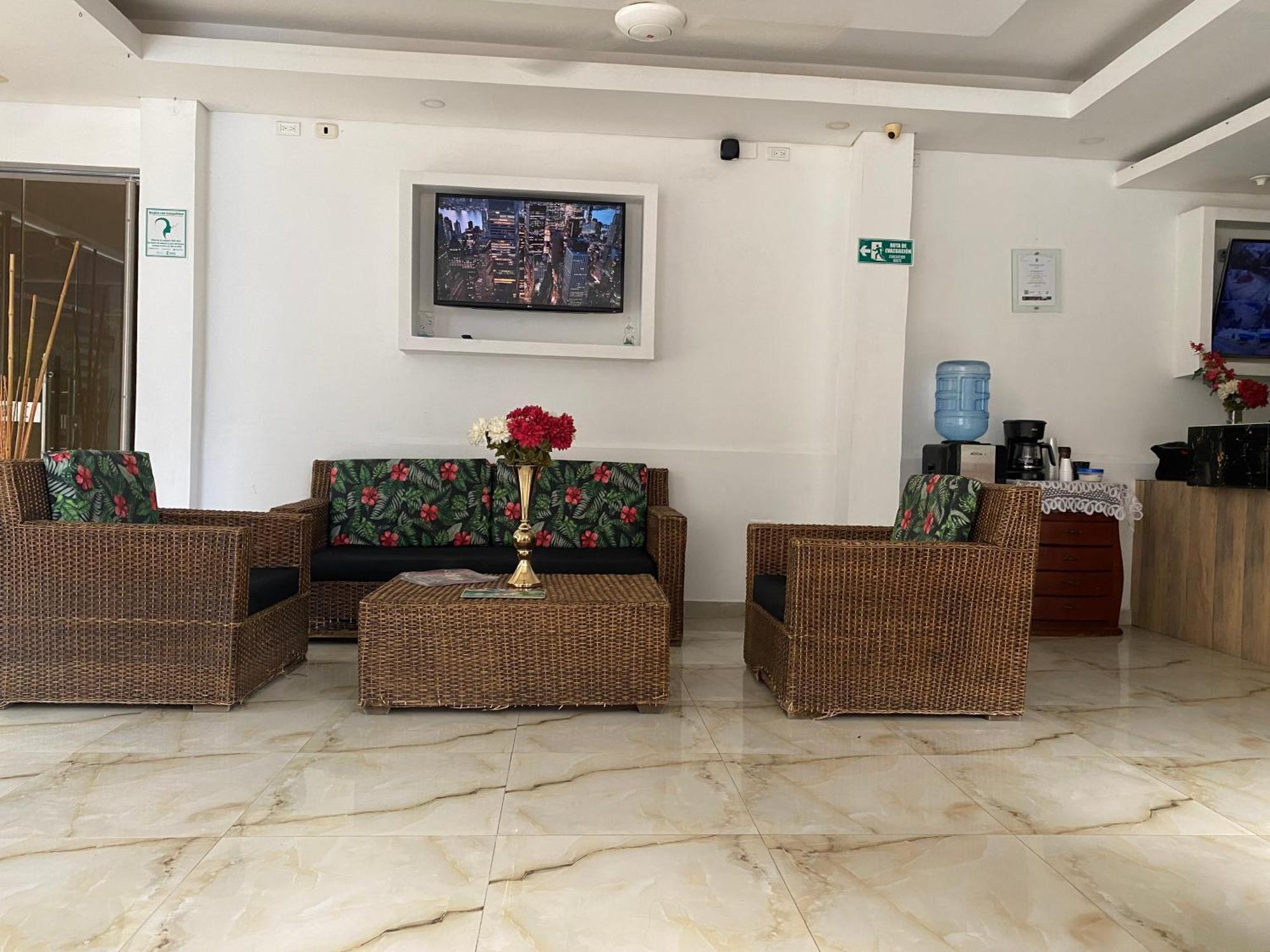 Hotel Deluxe Oasis De La Colina Girardot Extérieur photo