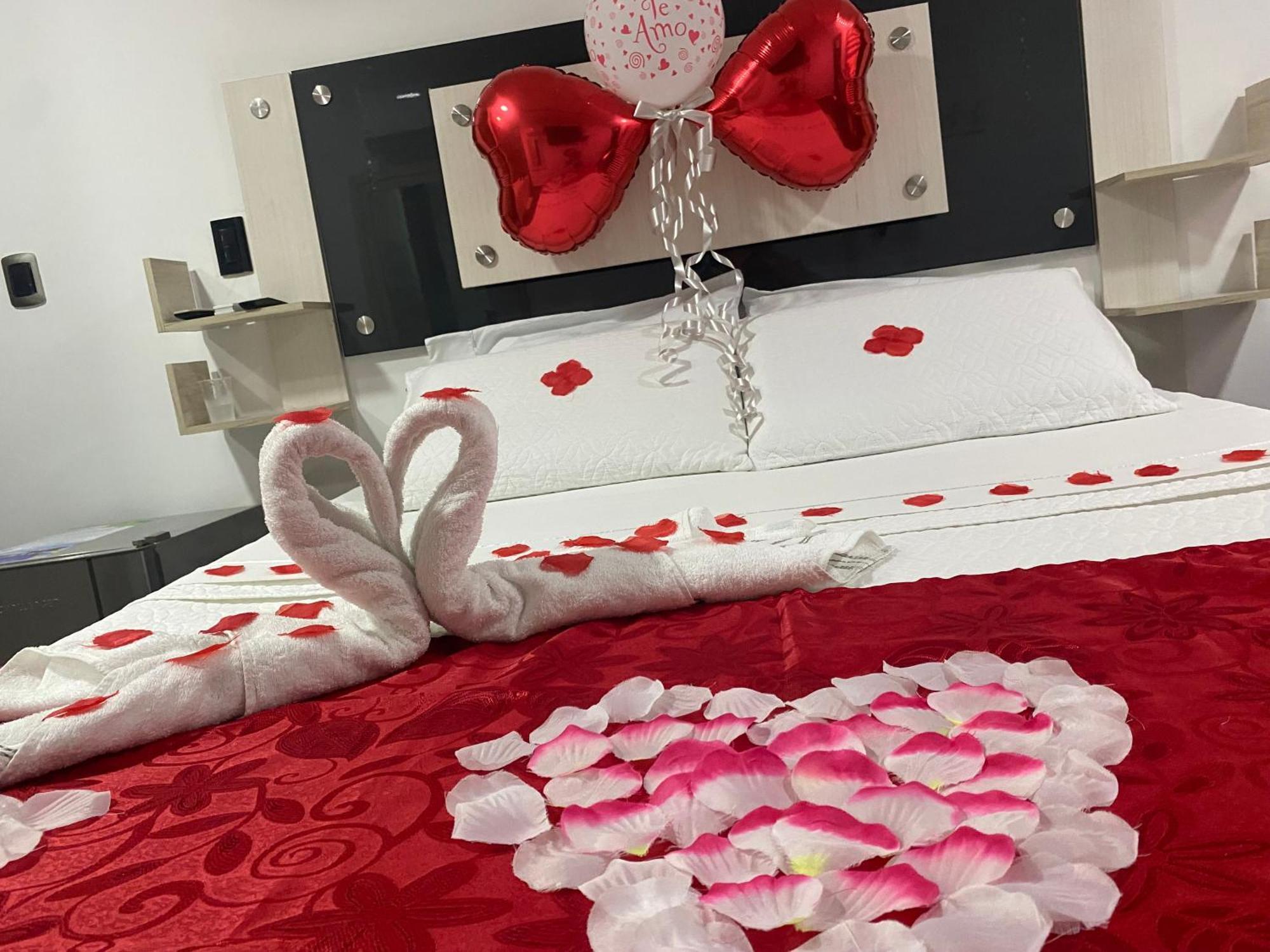 Hotel Deluxe Oasis De La Colina Girardot Extérieur photo